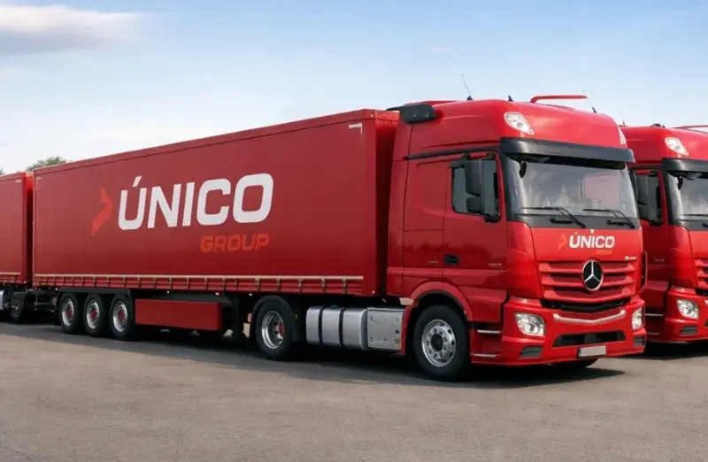 Frota de caminhões da Único Group para transporte aduaneiro